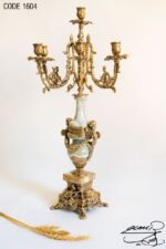 Clock-and-bronze-candlestick-code 1604